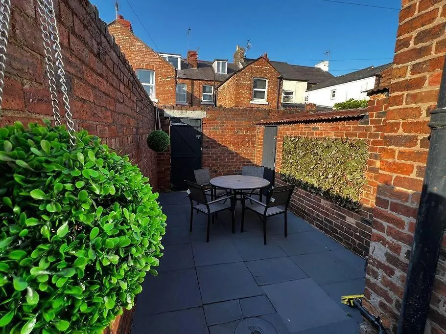 The Gladstone Terrace Villa Chester United Kingdom